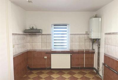 Apartament 2 camere, 52 mp, zona Soarelui - 2