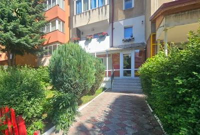 Birou individual in spatiu compartimentat in 4 camere situat in Racadau - 10