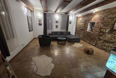 Casă cu 4 camere în Central - 5