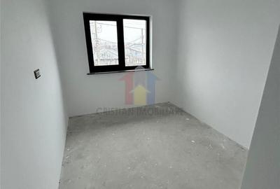 Casă cu 4 camere cu Canalizare în Radu Negru - 11