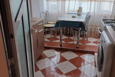 Apartament cu 2 camere decomandat în Central - 1