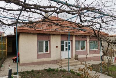 Teren 1.447 mp cu casa 5 camere - Ovidiu - 210.000 euro negociabil(Cod E1) - 2