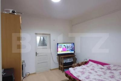 Casă cu 5 camere cu Teren 802 Mp în Turda - 1