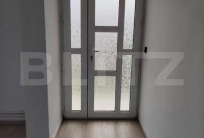 Casă cu 7 camere cu Teren 1388 Mp în Central - 6