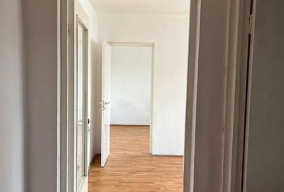 Apartament cu 3 camere semidecomandat în Aleșd - 8