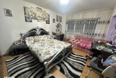 Apartament cu 3 camere decomandat în Central - 1