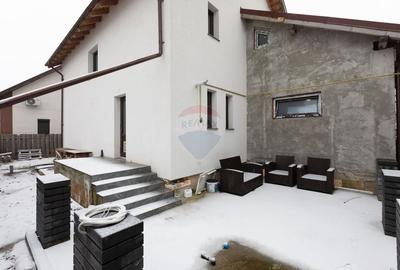 Casă cu 4 camere cu Teren 500 Mp în Gherăiești - 17