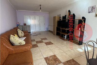 Casa foarte spatioasa, 180 mp utili, localitatea Lumina - 2