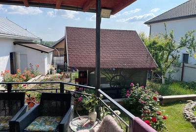 Casă cu Teren 780 Mp în Ipotești