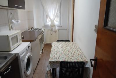 Garsonieră decomandată, mobilată în Tei - 8