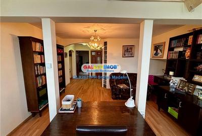 Casă cu 5 camere cu Canalizare în Central - 22