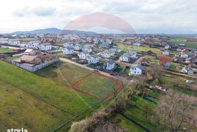 Teren de 814 mp, în Dârste