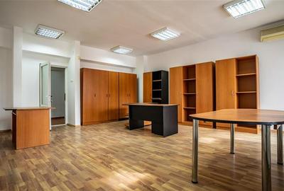 Birou, de 40 mp, în Centrul Civic - 4