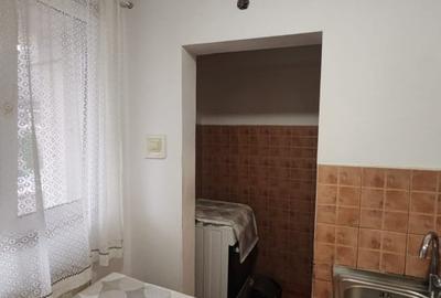 Apartament decomandat cu 2 camere, etaj1/3, Vaslui, Vis-a-vis de Primarie - 6