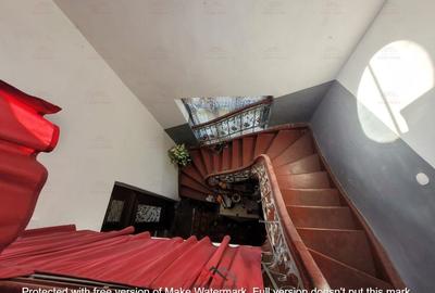 Apartament cu 4 camere semidecomandat în Central - 3