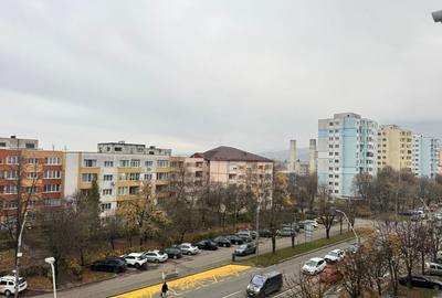 Apartament 3 dormitoare, 58 mp, Bulevardul Decebal - 19