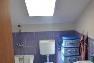 Apartament cu 3 camere semidecomandat, mobilat în Giroc - 12