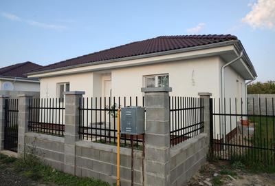 Casă individuală cu 3 camere cu Teren 300 Mp în Exterior Vest - 2