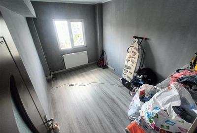 Apartament de vanzare 3 camere decomandat Mioritei/Bradului - 9