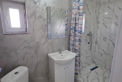 Casă cu 3 camere cu Teren 500 Mp în Dârmănești - 1