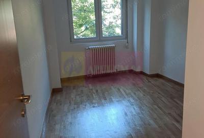 Apartament cu 4 camere semidecomandat în Splaiul Unirii - 6