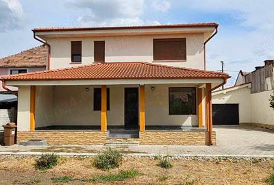 Casă cu 4 camere cu Teren 770 Mp în Iosia - 2