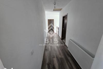 Casă cu 5 camere cu Teren 425 Mp în Unirea - 11