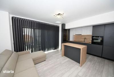 Apartament cu 3 camere decomandat în Faleză