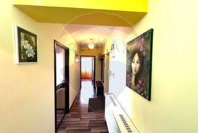 Apartament cu 3 camere decomandat, mobilat în CFR - 1