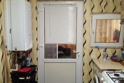 Proprietar vand casa curte zona cartierul 23 August - 5