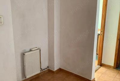 Apartament 2 camere Lipovei decomandat partial amenajat centrala proprie - 1