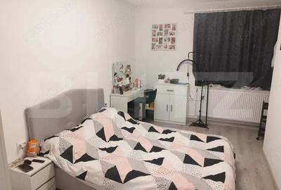 Casa cu 2 camere,baie, bucatarie,anexe.pivni?a teren 1000 mp - 4