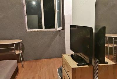 Inchiriez garsoniera cocheta Mall Vitan - 4