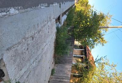 Casă cu 2 camere cu Teren 1918 Mp în Școlilor