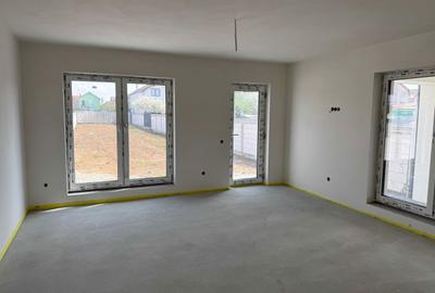 Casă cu 4 camere în Central - 6