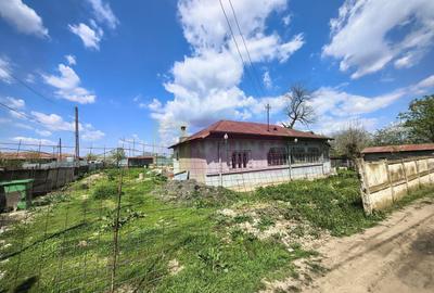 Teren Construcții intravilan de 975 mp, în Poșta - 12