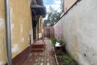 Casă individuală cu 3 camere semidecomandat cu Canalizare în Floreasca - 12