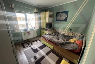 Apartament cu 4 camere decomandat în Micro 16 - 2