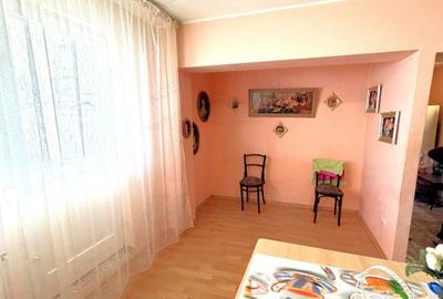 Apartament cu 2 camere decomandat în Micro 19 - 7