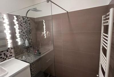 Apartament 2 camere ,Centrul vechi V.Lucaciu ,modern gata de mutare,etaj 1 - 5