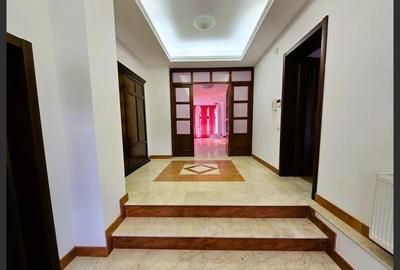 Vând Hotel/Pensiune Breaza: 15 camere, 1000 mp - 5