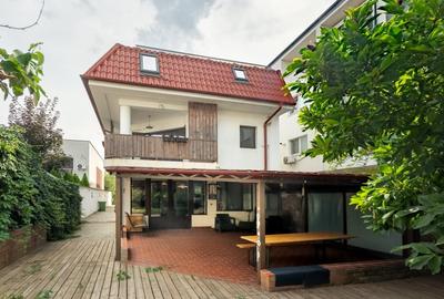 VANZARE VILA 12 CAMERE POPESTI LEORDENI - DRUMUL FERMEI - COMISION 0% - 2