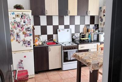 Casă cu 4 camere cu Teren 2300 Mp în Bradu - 4