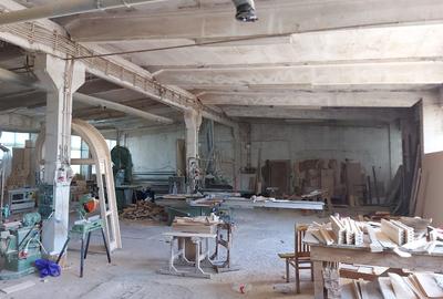 Spațiu comercial, de 707 mp, în Central - 4