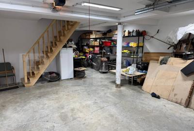 Casă cu 7 camere cu Teren 1800 Mp în Central - 31