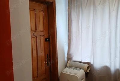 Casă cu 4 camere cu Teren 836 Mp în Ghighiu - 2