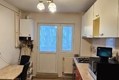 Apartament cu 4 camere semidecomandat, mobilat în Colentina - 12