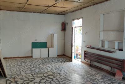 Spațiu comercial, de 50 mp, în Rovine - 3