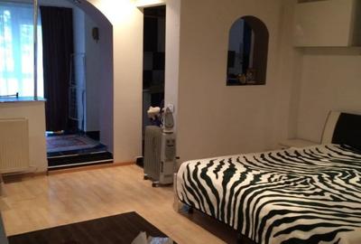 Titan, Minis | Garsoniera | Bloc Mixt | Balcon | Parter | Metrou 4min - 5