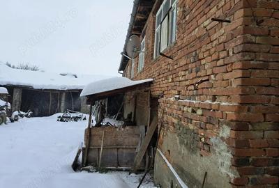 Casă cu 4 camere în Domașnea - 1